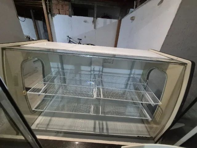 Vendo Balcão Expositor ( sem refrigeração) - Foto 5