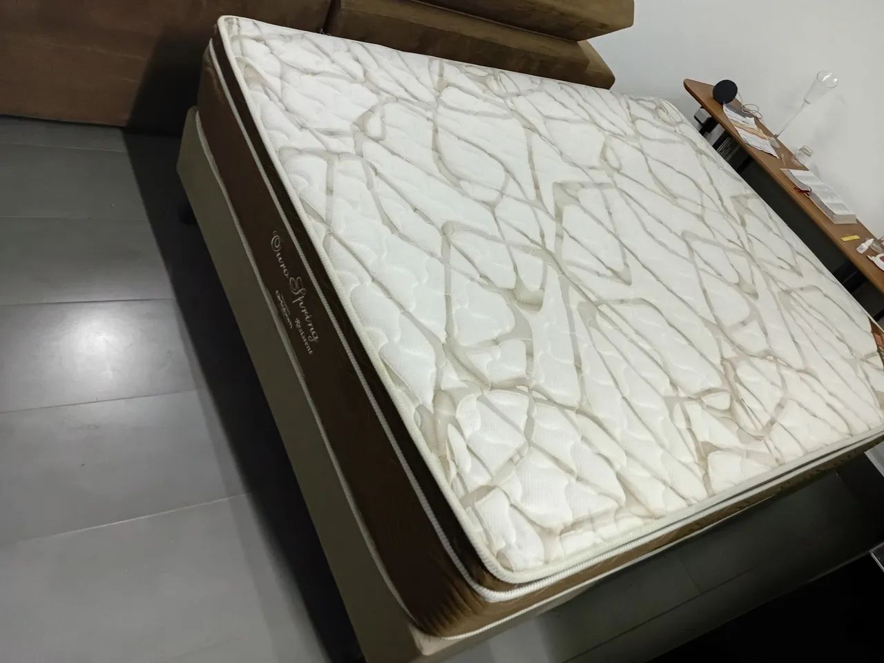 Vendo cama de casal Queen entrego  - Foto 5