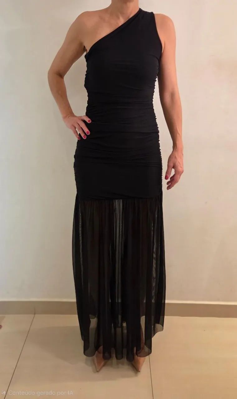 Vestido tule preto longo