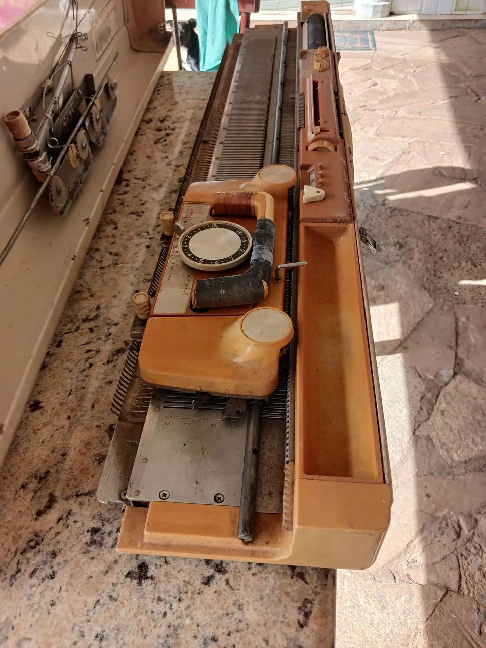 Máquina de tricô  - Foto 2