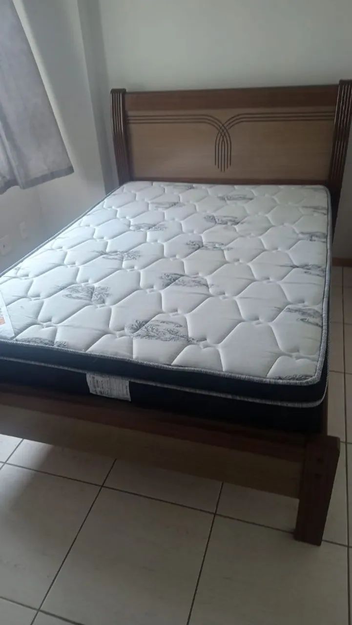 Cama casal em bom estado + colchão  - Foto 3