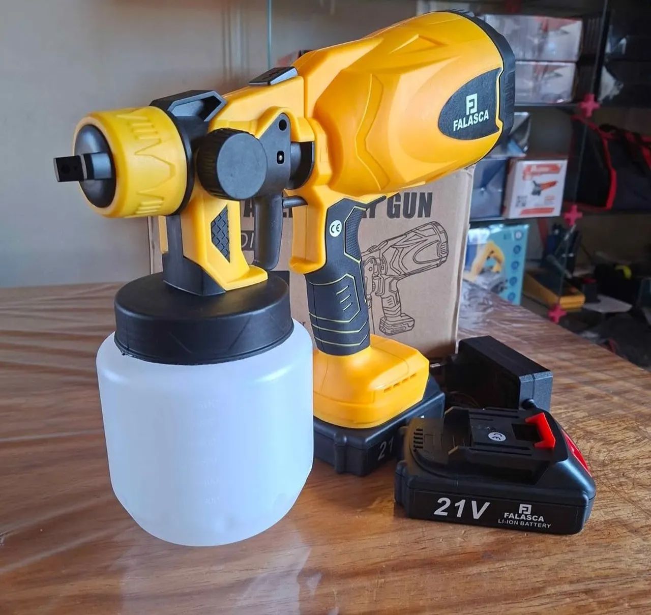 Pistola de Pintura com 2 Baterias Produto Novo
