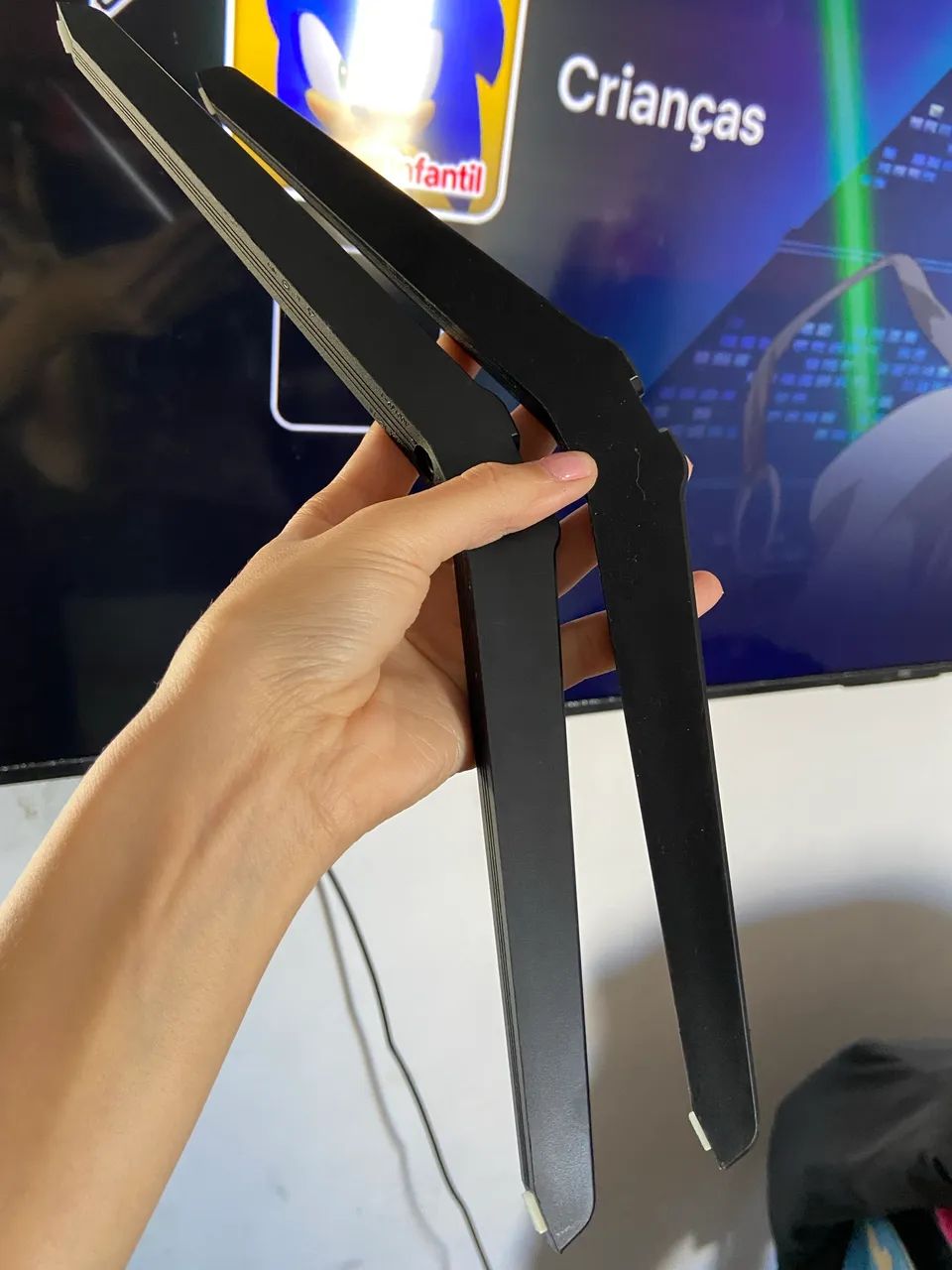Tv smart 65 polegadas 4k TCL com caixa e controle e pezinho - Foto 3