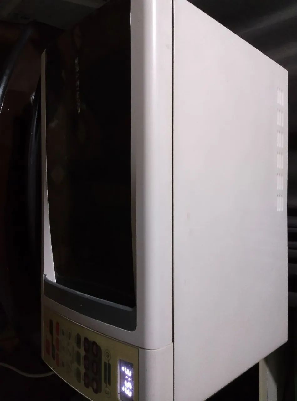 Micro-ondas Brastemp 30 l funcionando perfeitamente entrega grátis - Foto 4