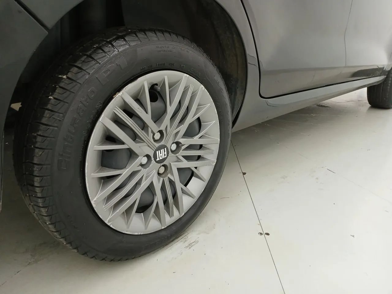 Fiat Cronos Drive 1.0 6V, foto 13 de 18