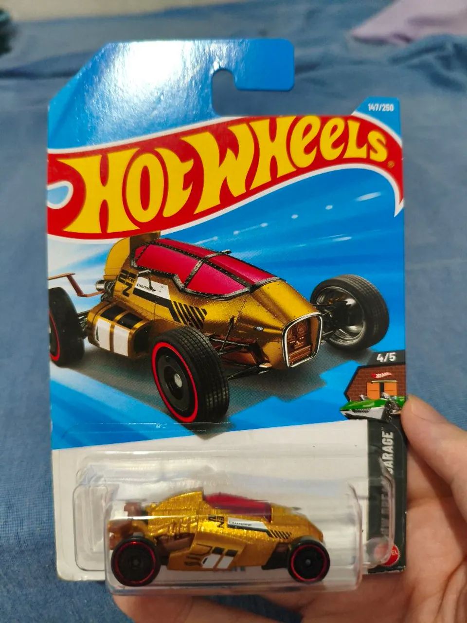 Hot wheels 2 Jet Z T-hunt dourado 