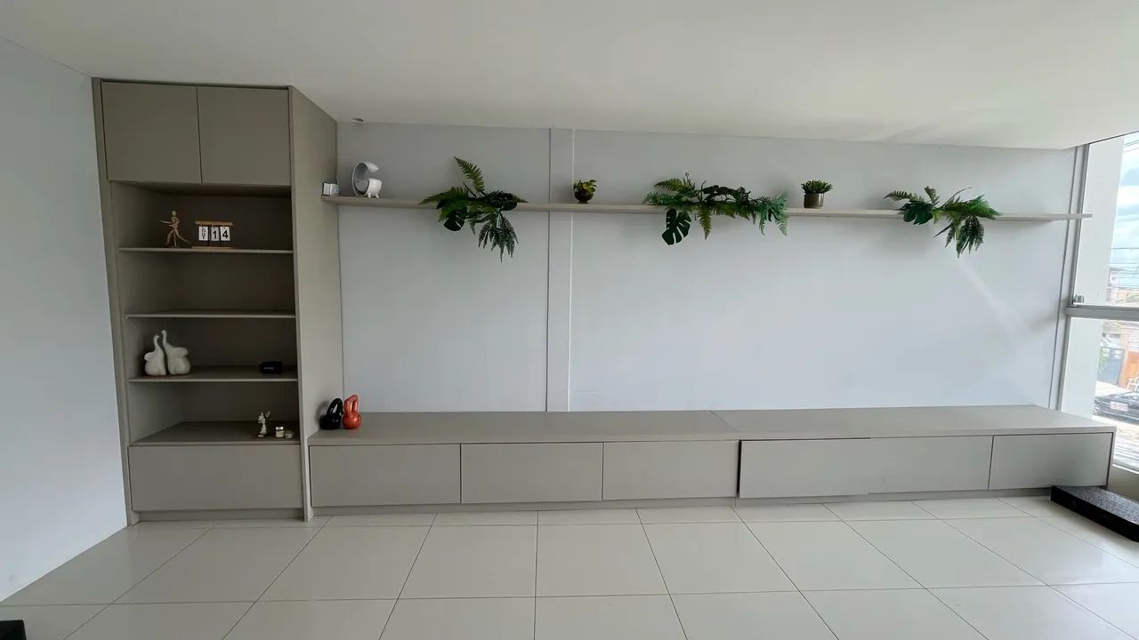 Estante com prateleiras e portas  - Foto 4