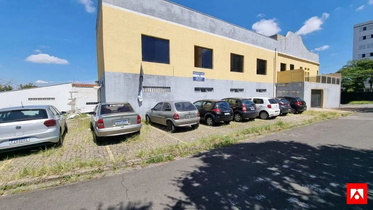 Prédio comercial à venda na Vila Antônio Lourenço em Campinas.