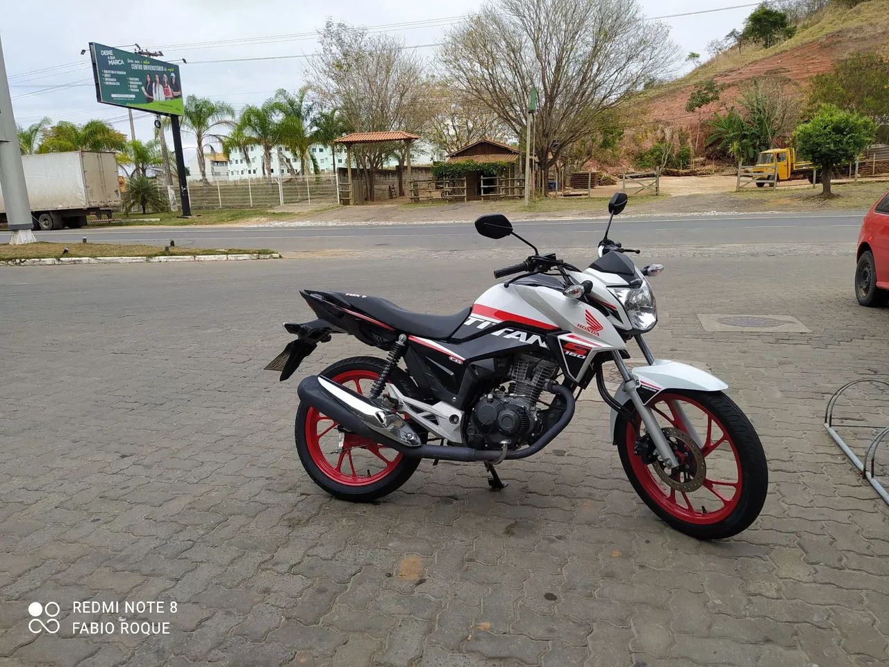 Titan 160