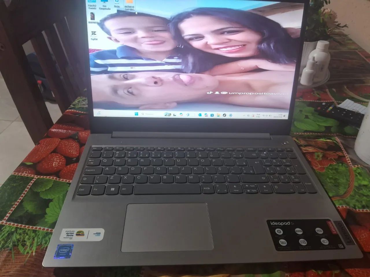 Notebook  - Foto 2