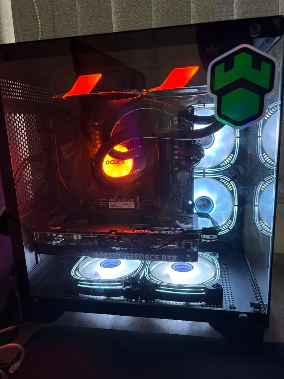 PC GAMER RYZEN 7 + 5060Ti 4 MESES DE USO - Foto 4
