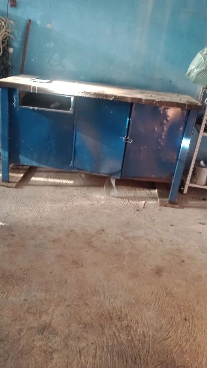 Vende uma bancada de oficina valor 600 reais  - Foto 2