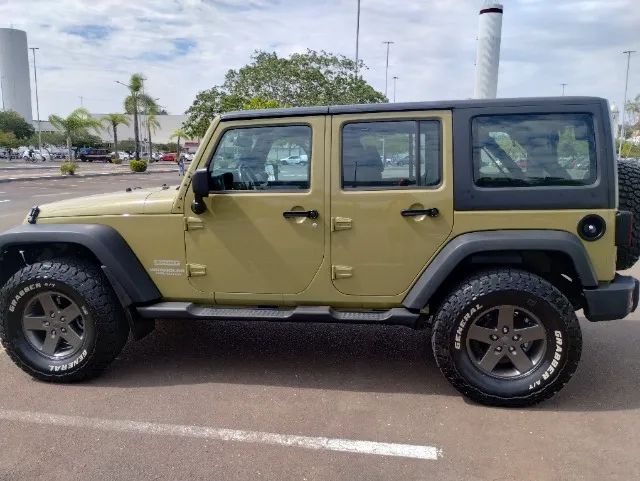 Jeep Wrangler 2013