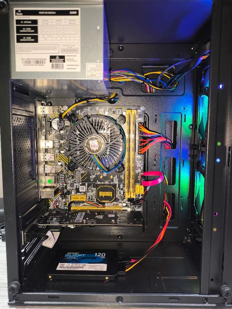 PC * Core i3 / 6GB DDR3 / SSD 120GB / Geforce 210 - Foto 2
