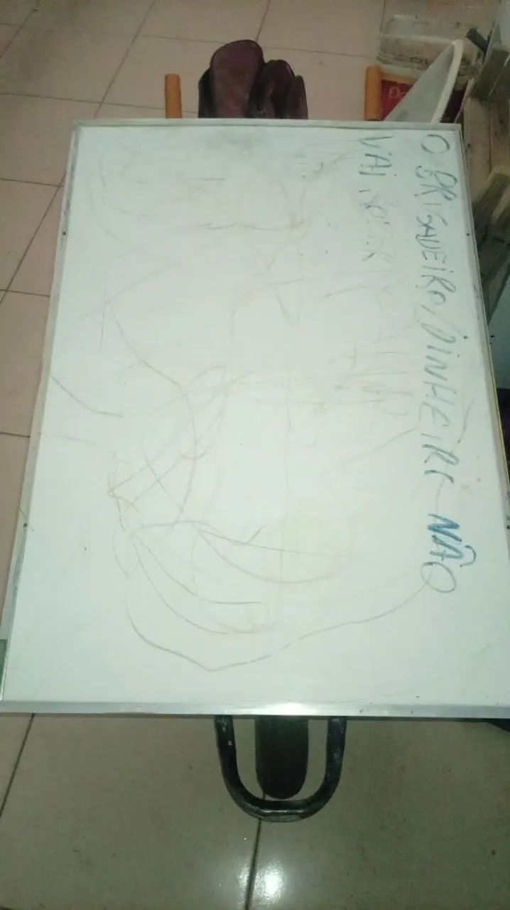 Vendo uma lozinha 
