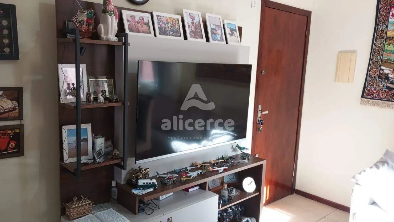 Apartamento reformado, sol da manhã, com 2 dormitórios no Real Parque - Foto 4