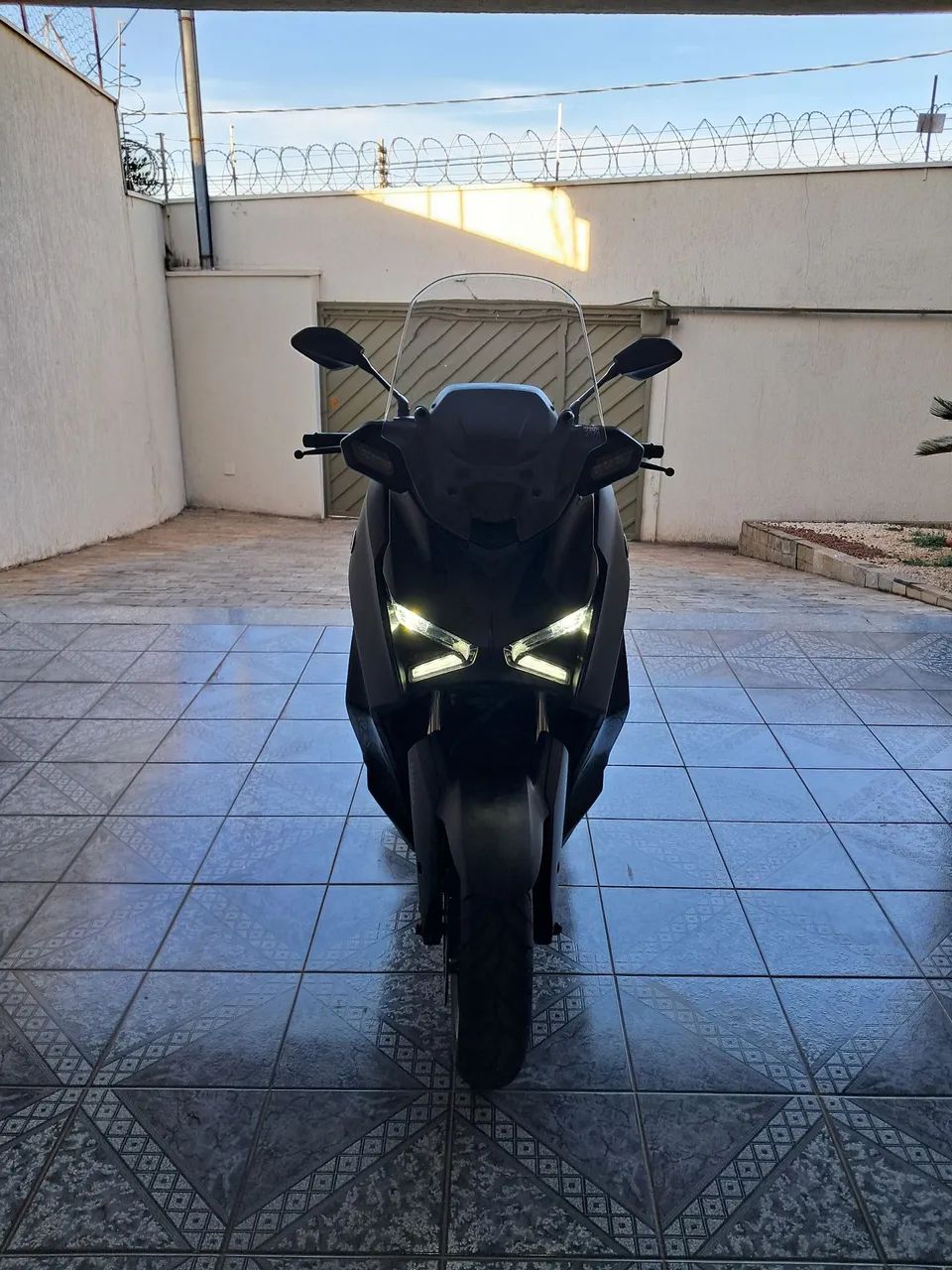 XMAX 300 2026 CONNECTED