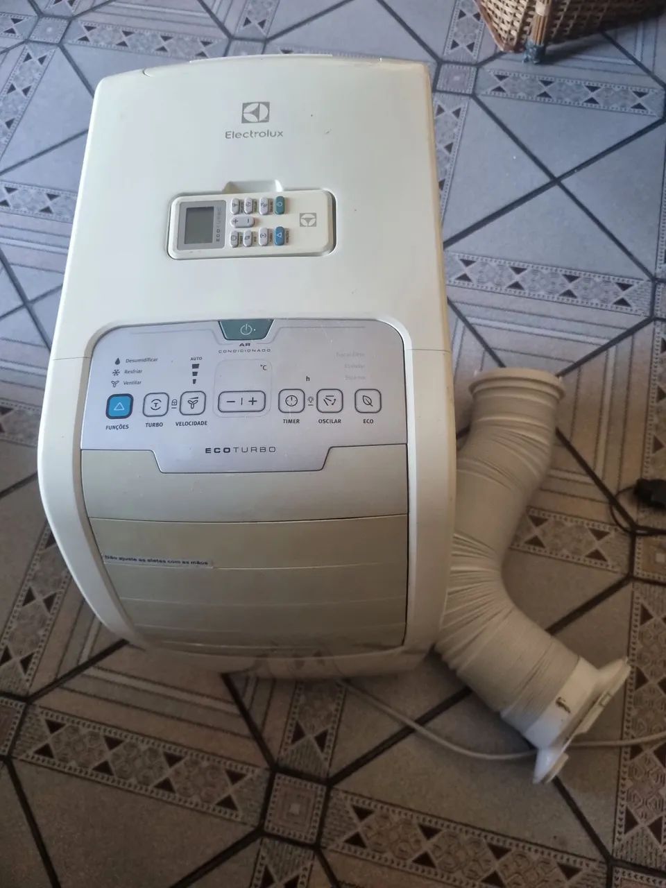 Arcondicionado Portátil Electrolux P014f/10000 Btus 110v com controle remoto - Foto 3