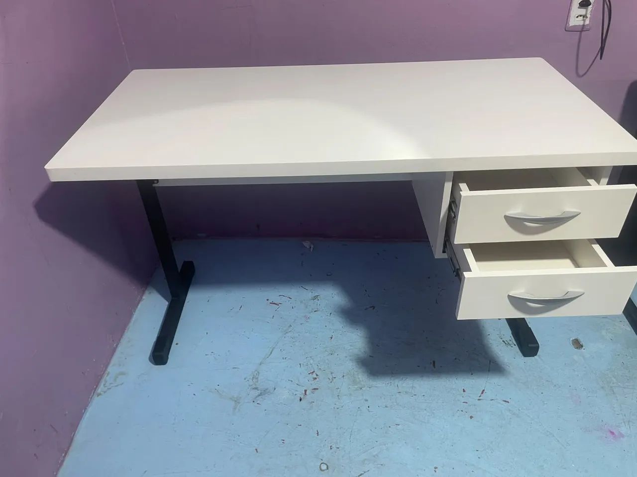 Mesa branca escrivaninha  - Foto 4