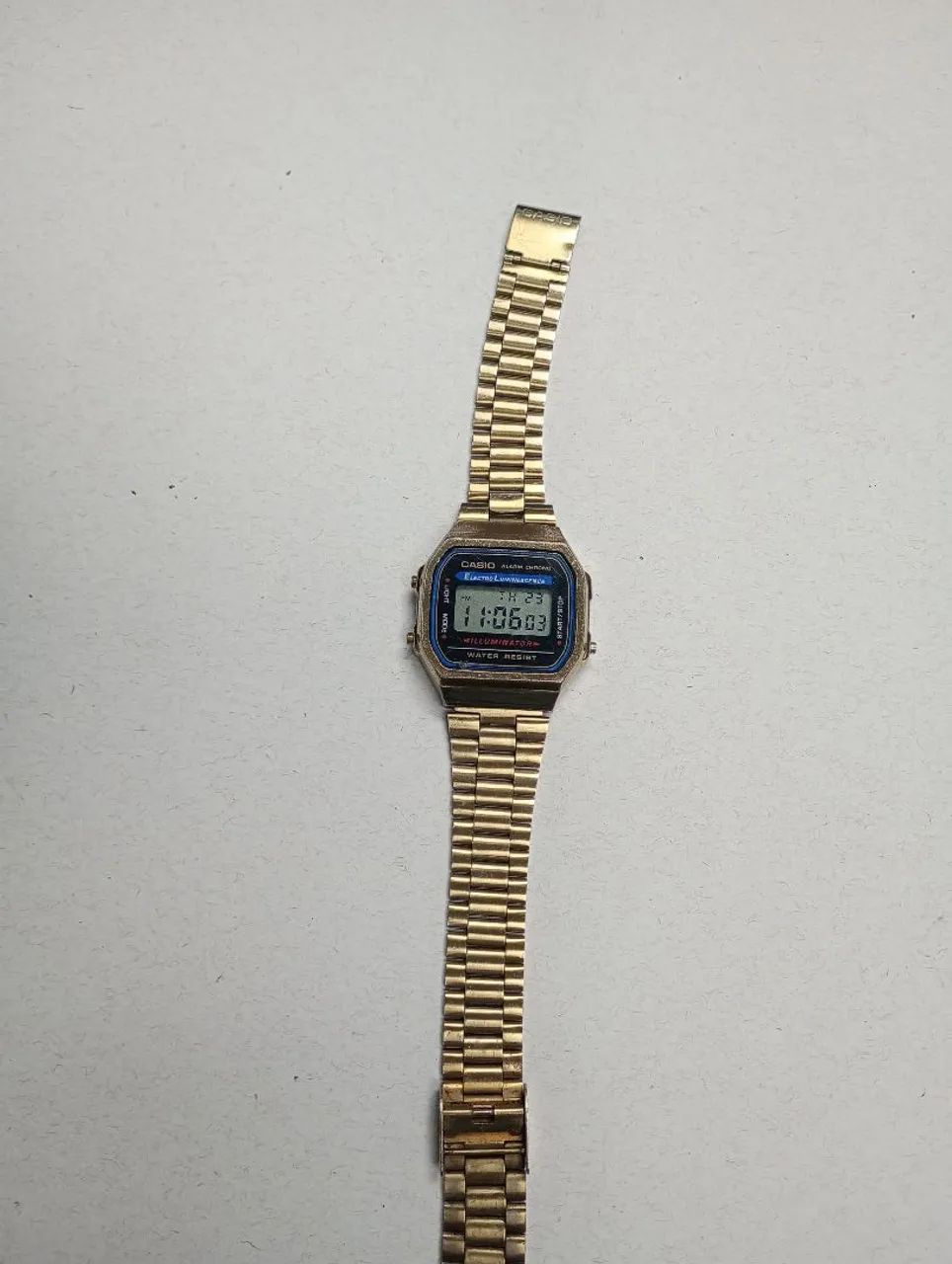 relógio casio vintage a168 dourado