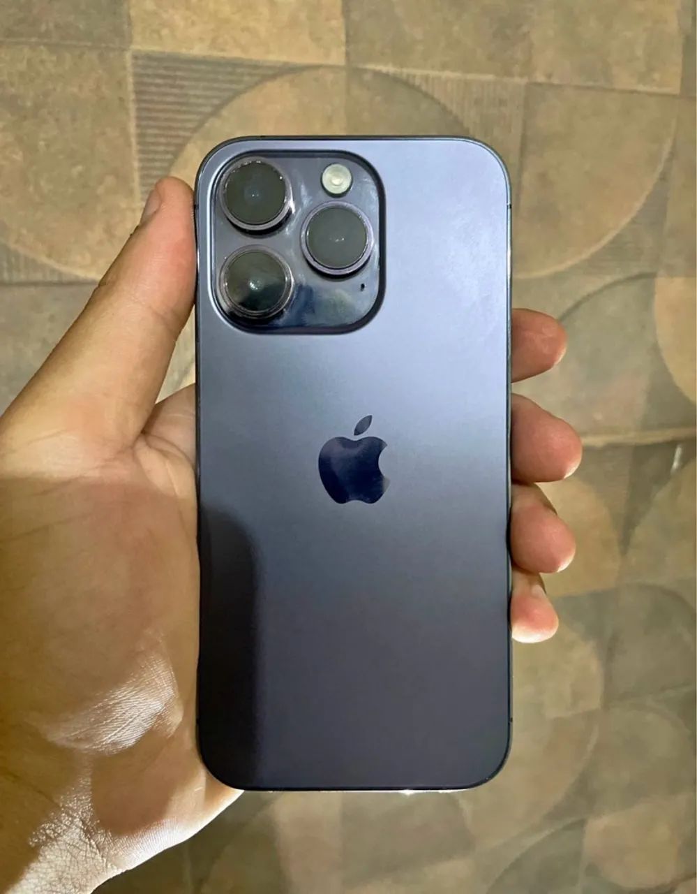 iPhone 14 Pro roxo 