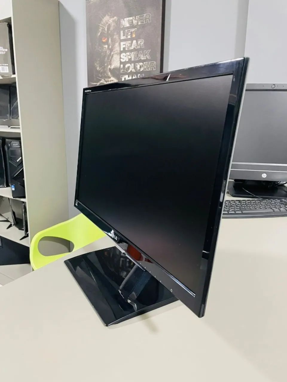 Monitor LG Flatron E2260 - 21,6? Full HD | HDMI e VGA - Foto 2