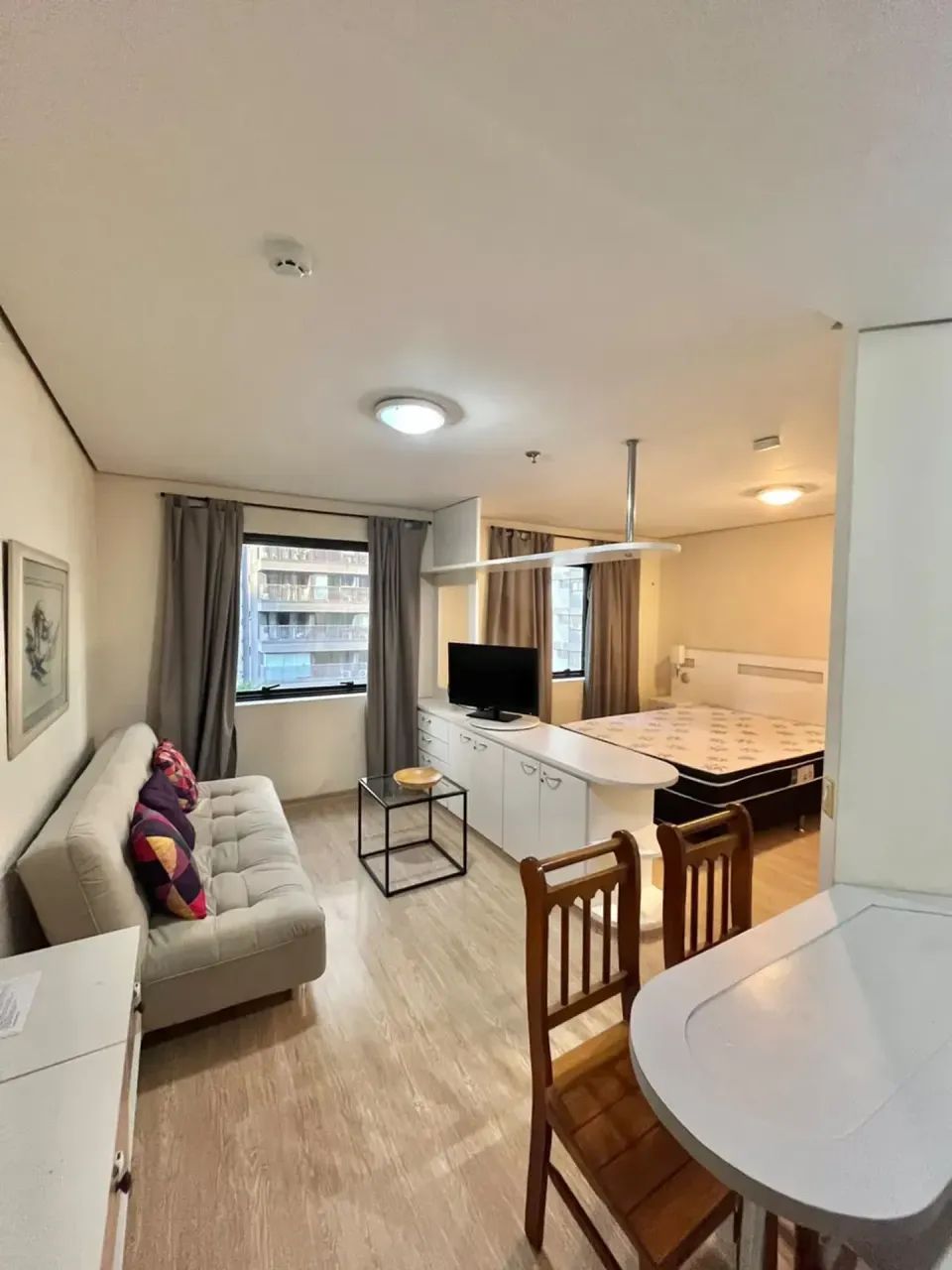 128486 Flat mobiliado com ar-condicionado Avenida Jamaris