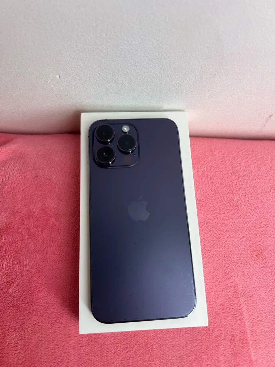iPhone 14 Pro Max 128GB - Roxo-Profundo / Todo Original e com Caixa