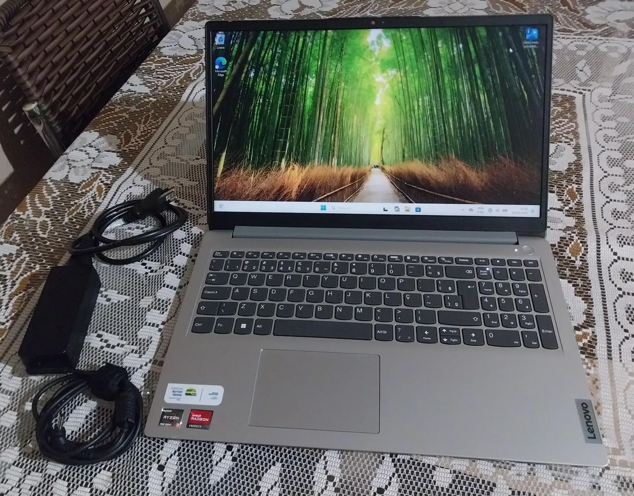 Notebook Dell Inspiron 14 5440 - Core 7 150 U. 32 GB RAM / SSD 512