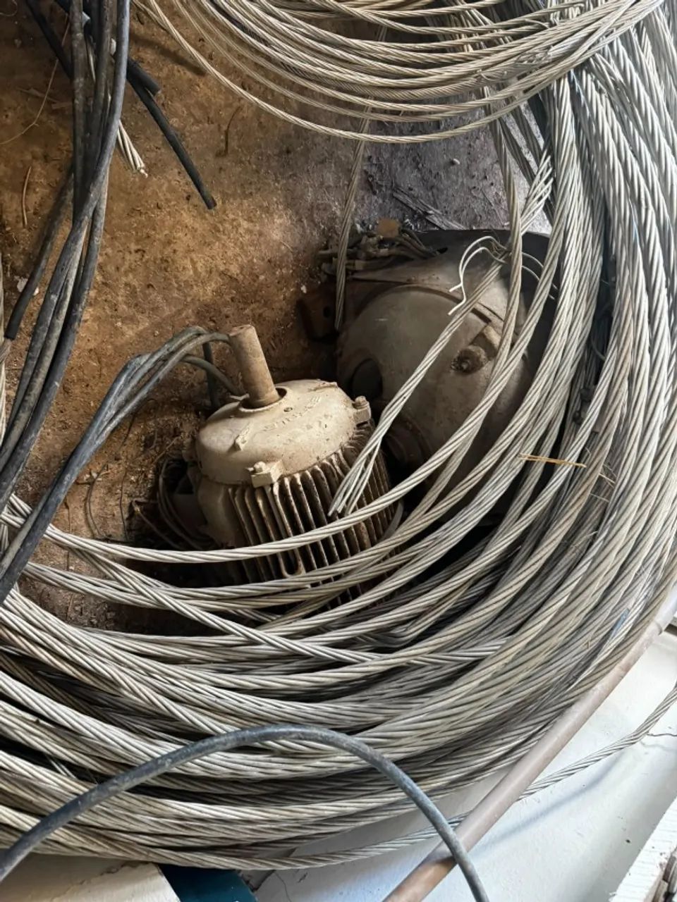 Motores elétricos BÚFALO baixa/alta rotação 100 CV / 50 CV / 40 CV / 15 CV / 10 CV / 7,5  - Foto 4