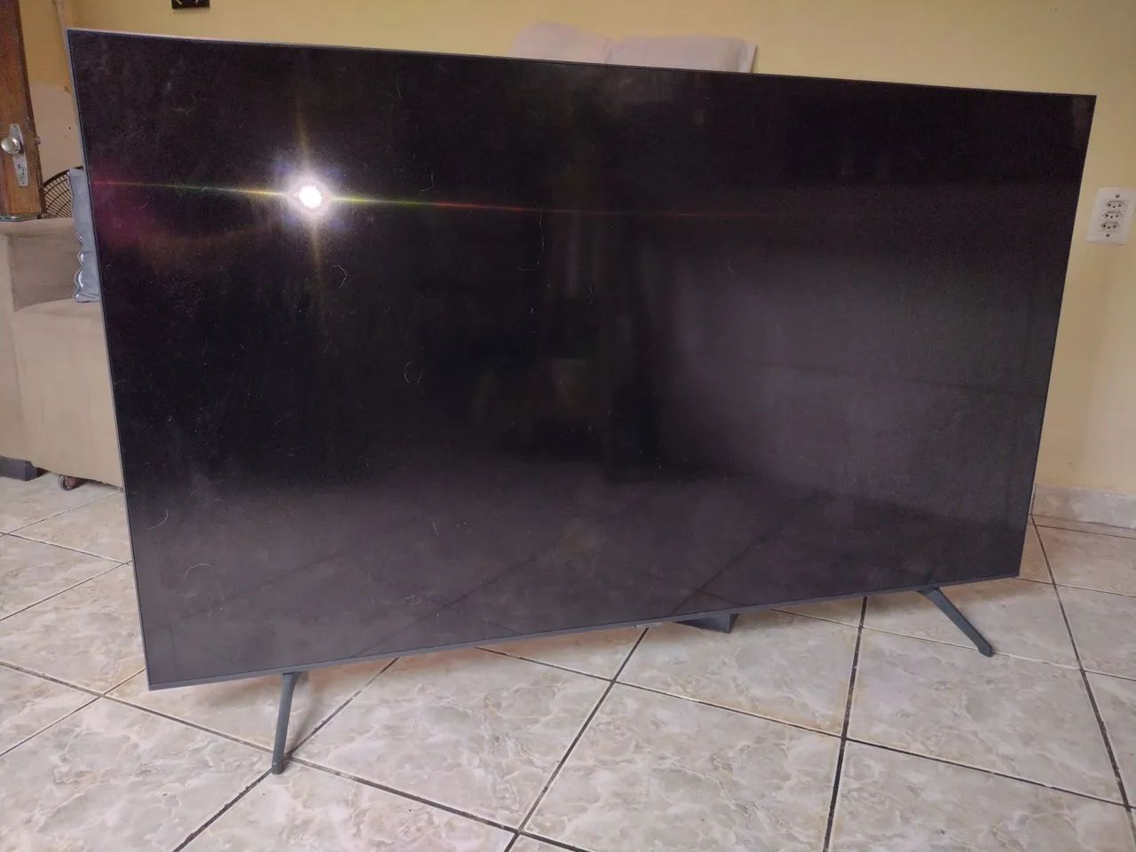 Vendo uma tv está sem imagem 65 polegadas para retirar pecas