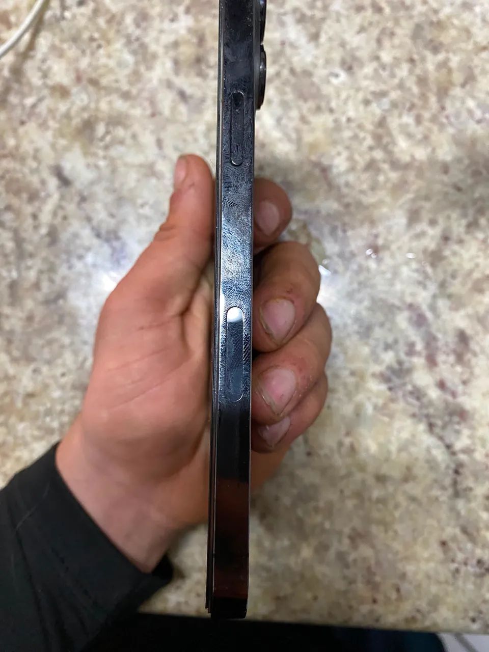 iPhone 13 Pro Max - Com Defeito na Tela e Traseira Quebrada - Foto 2