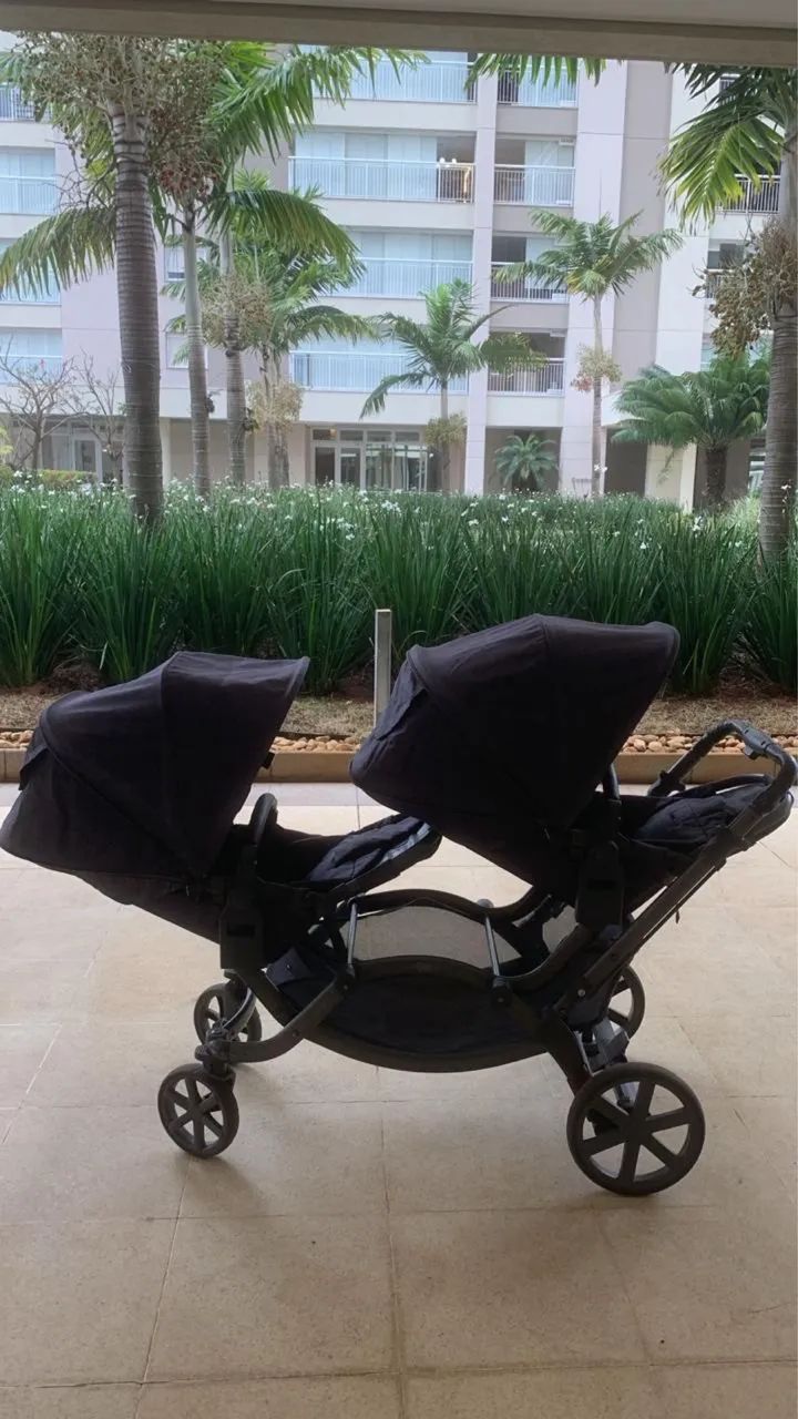 Carrinho de bebê para gêmeos  - Foto 3