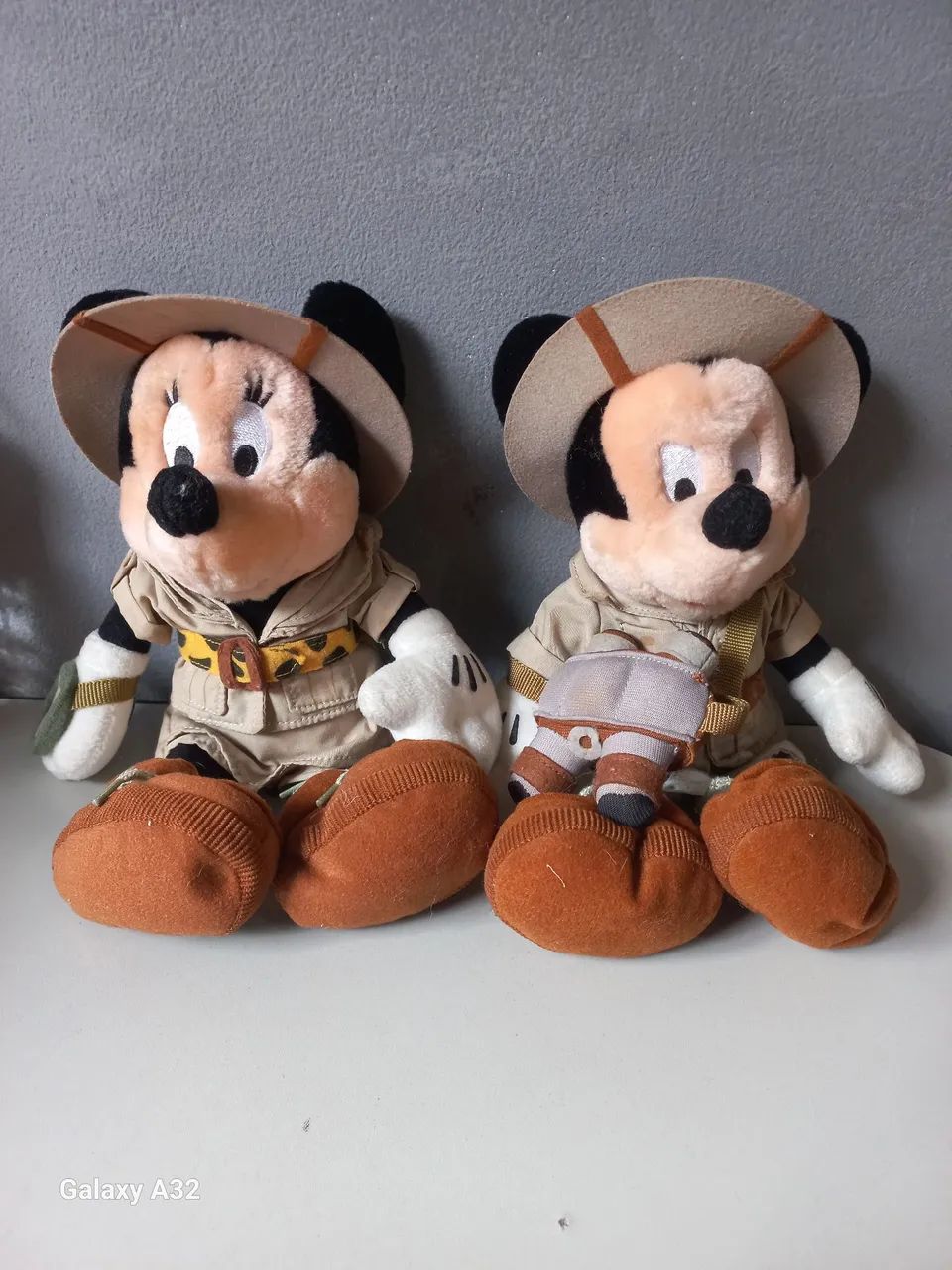 Casal mickey e minniei safari disney 