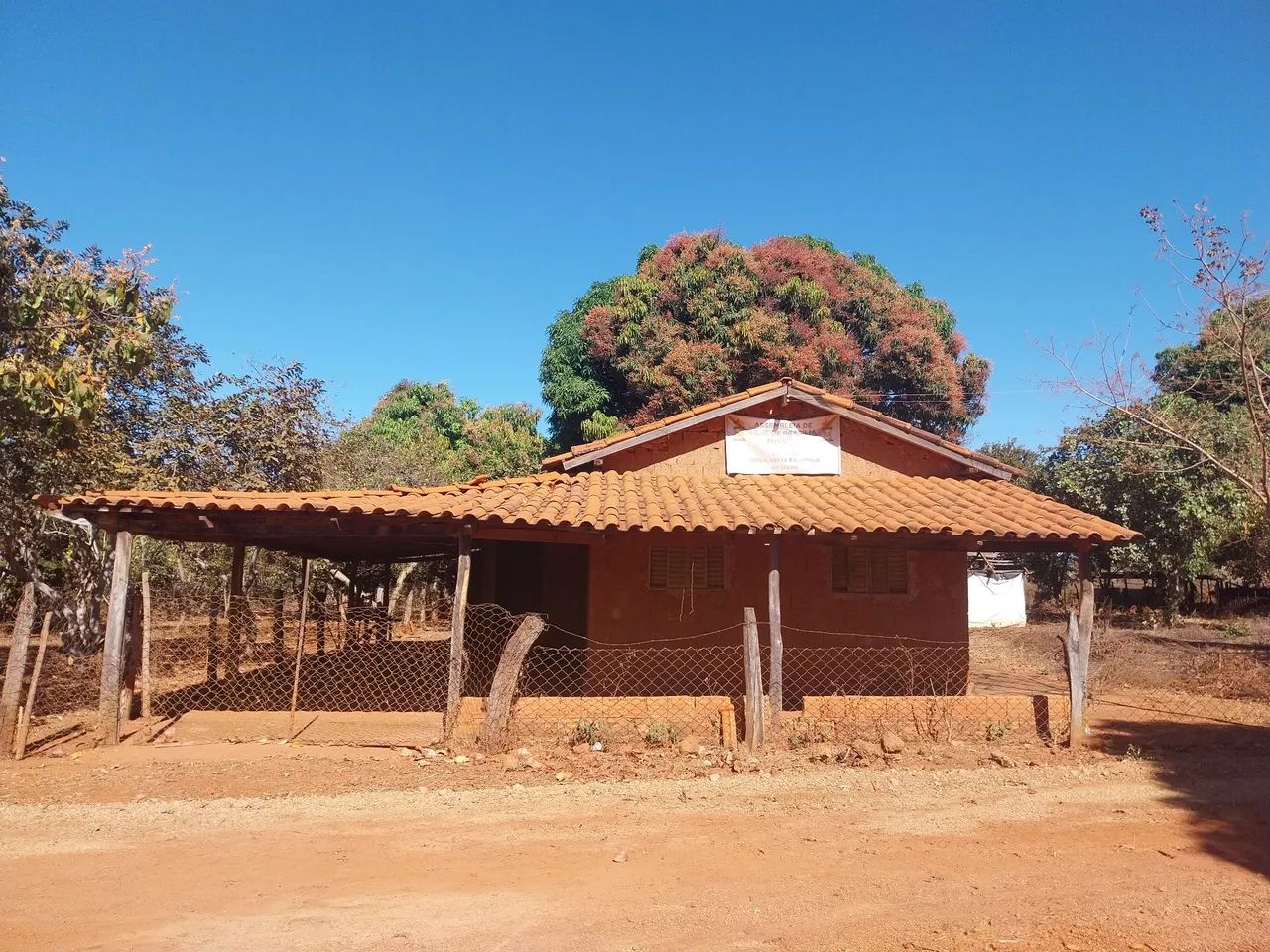 Vendo Lote com casa