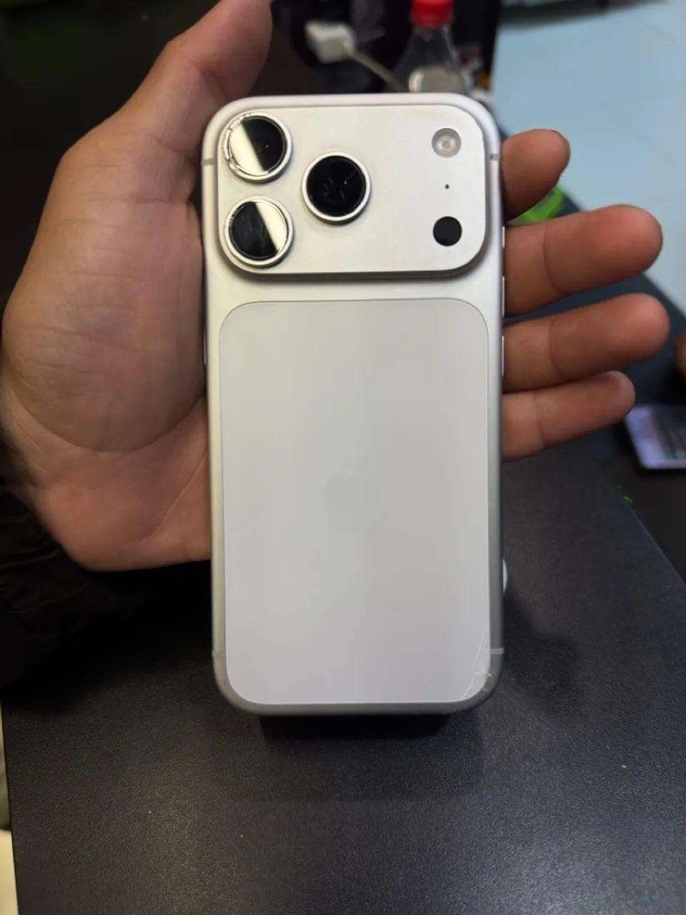 Celular iPhone 17 pro  - Foto 2