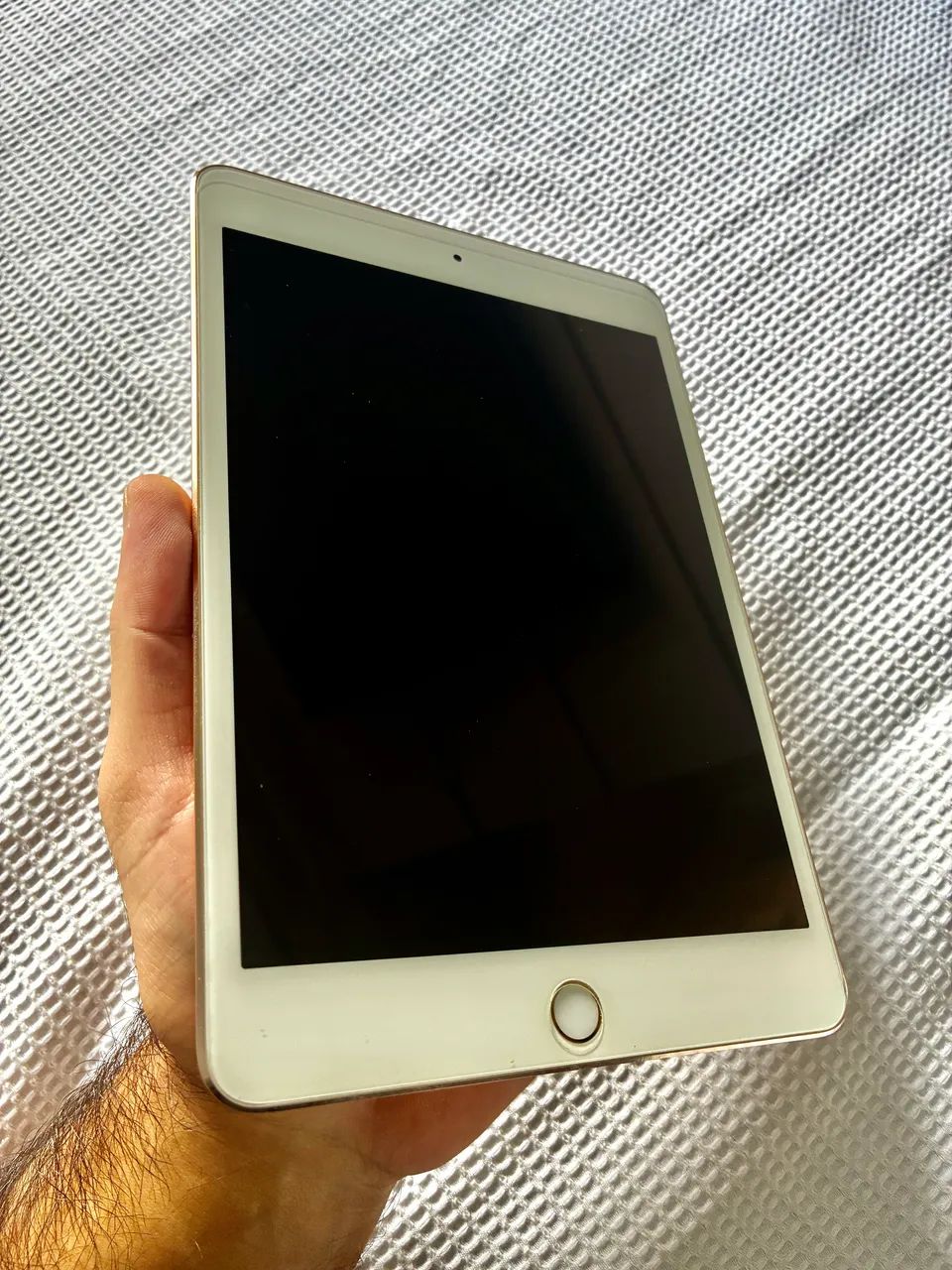 iPad Mini 4 128GB Gold - Perfeito Estado (semi novo) - Tablets e E