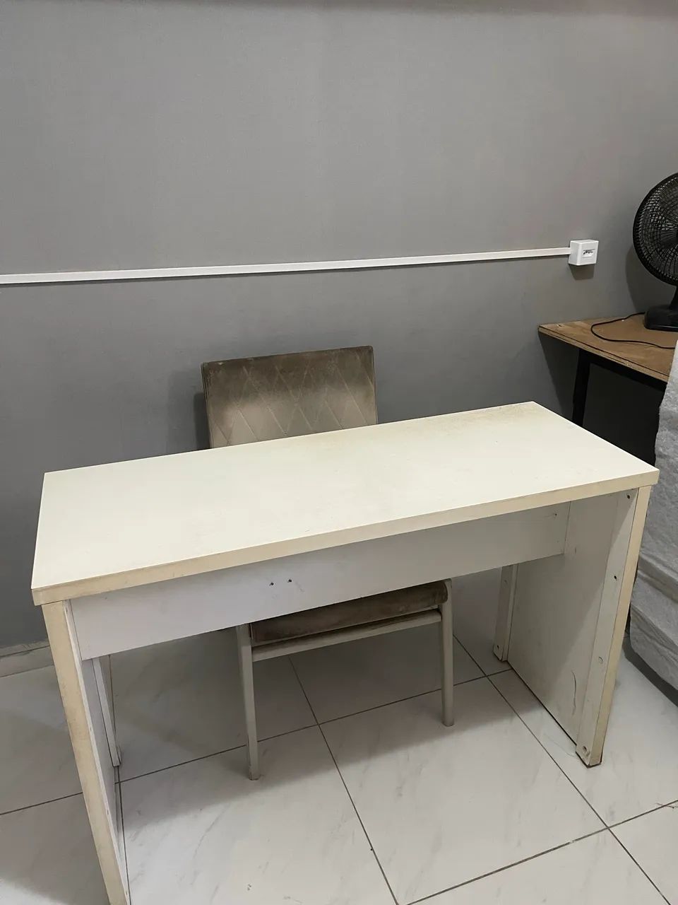 Mesa escritório mais cadeira 