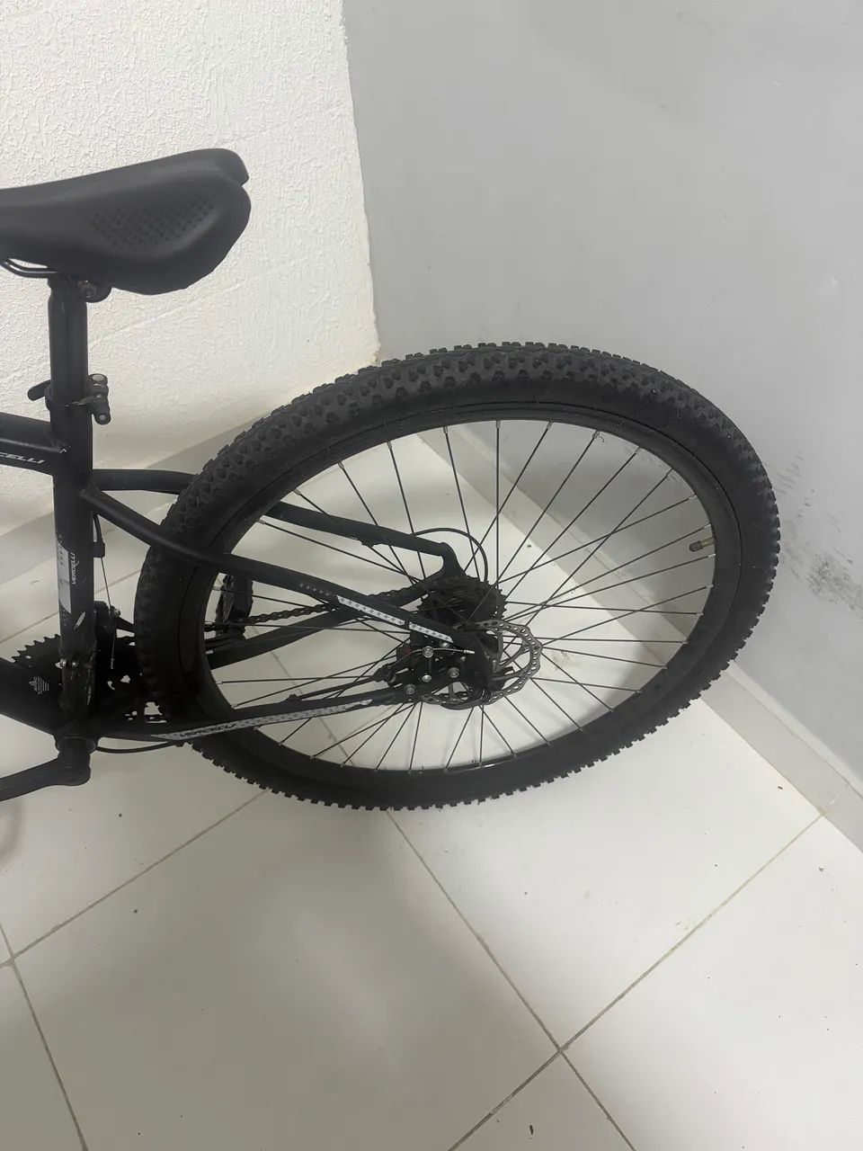 Bicicleta nova 1 mês de uso 