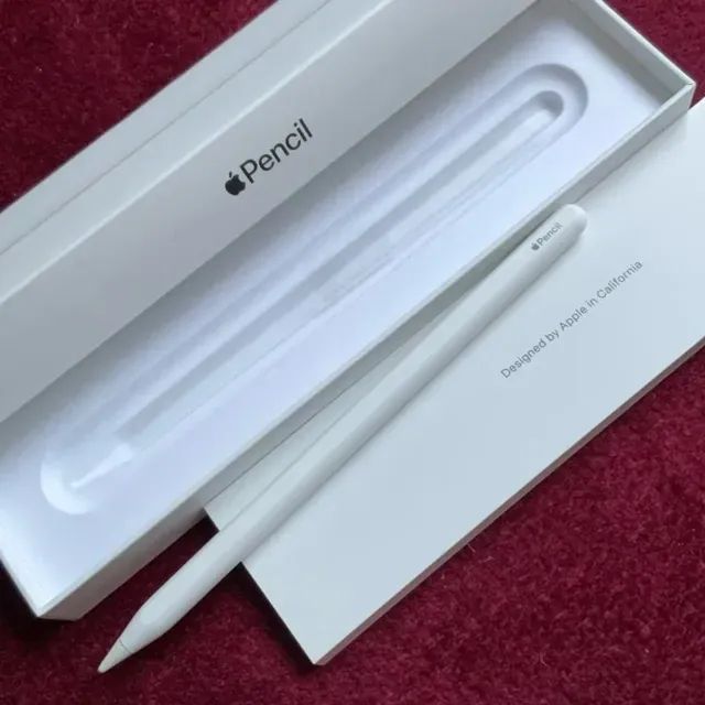 Apple Pencil 2 e Magic keyboard - Periféricos e Acessórios de