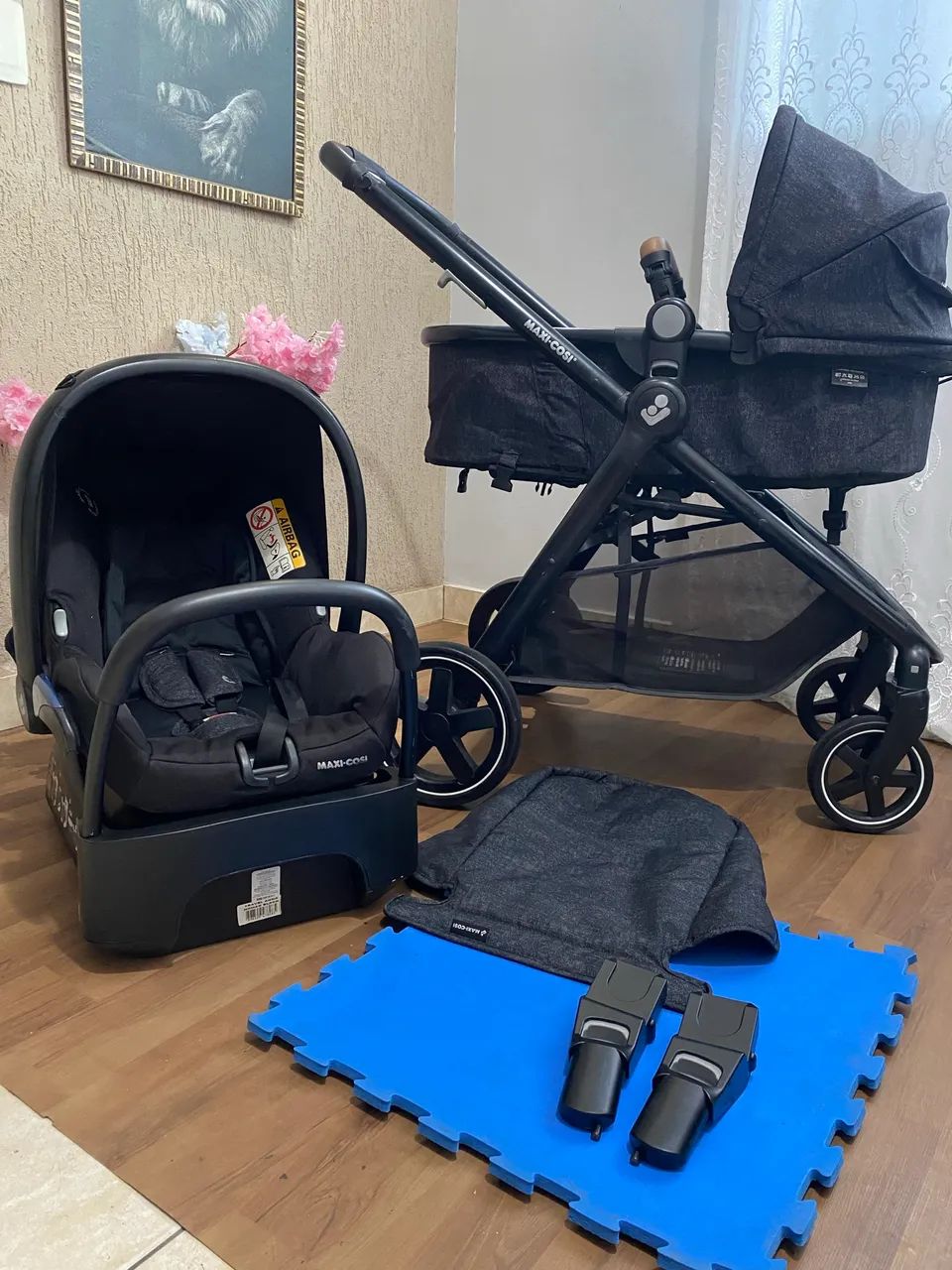 Carrinho Maxicosi com bebê conforto e base - Foto 3
