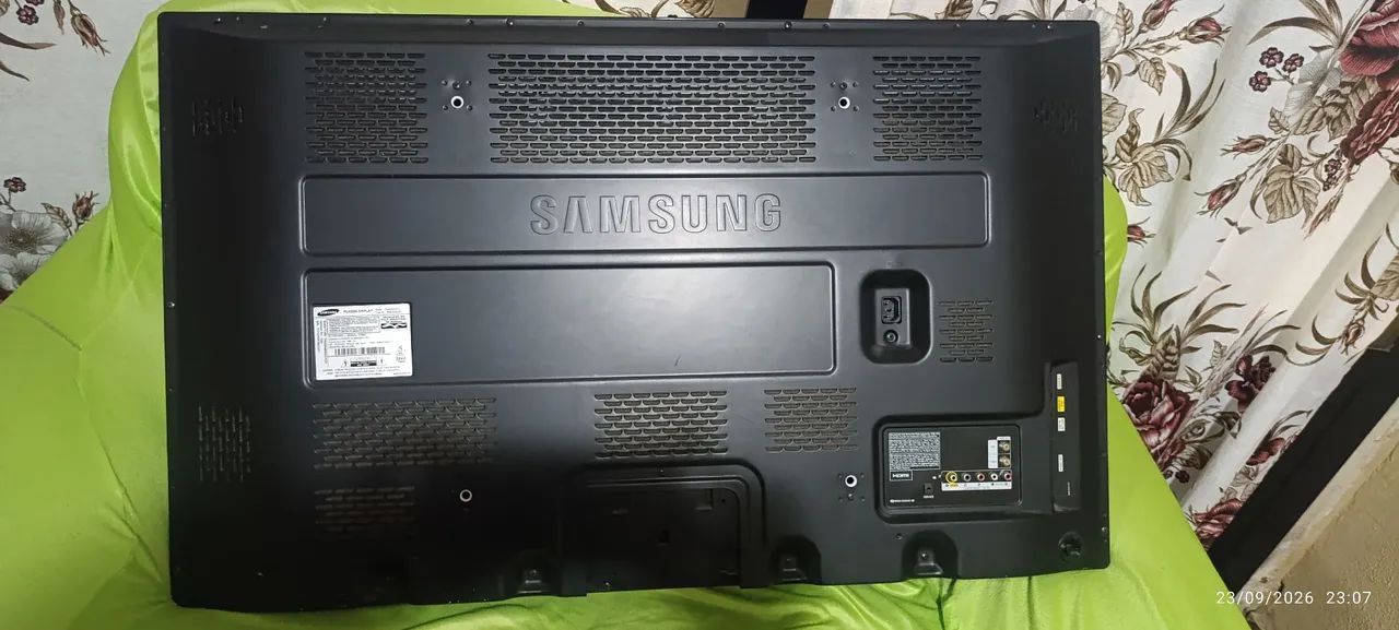TV Samsung 43" HD - Funcionando Perfeitamente + Controle  - Foto 2