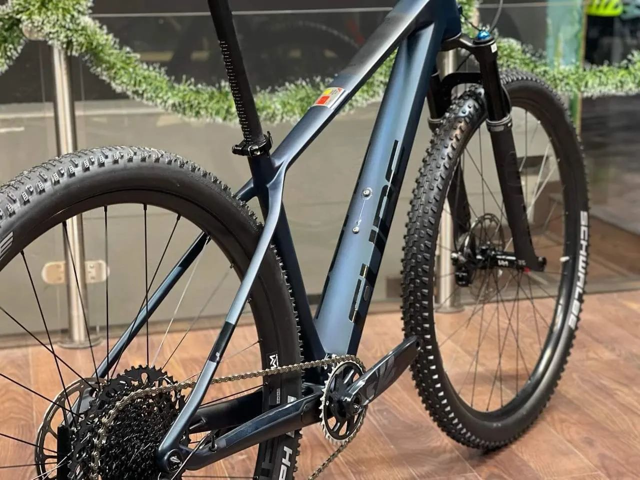 Bicicleta Cube Reaction C62 Carbon  - Foto 2