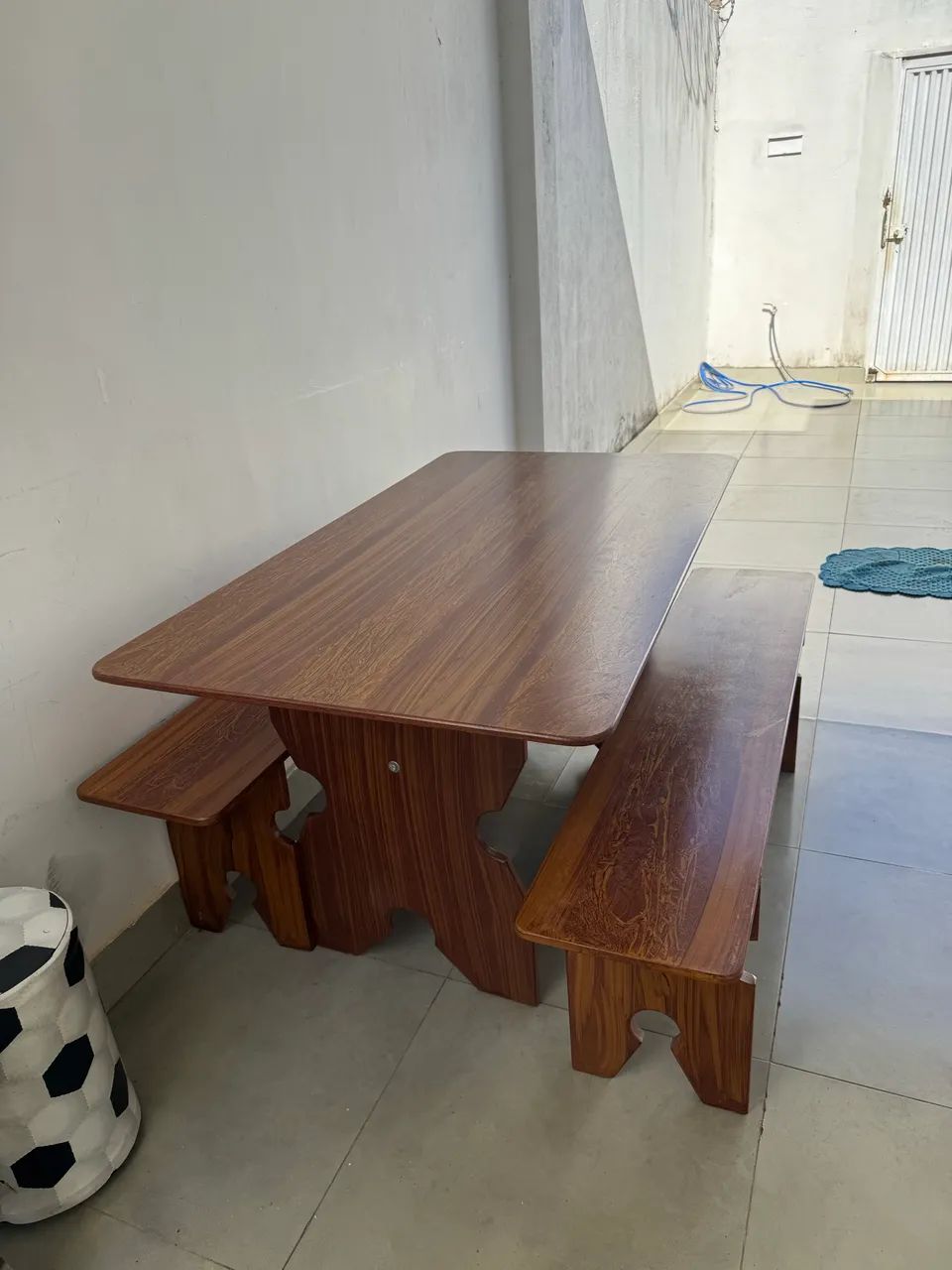 Mesa Ardosia com bancos 