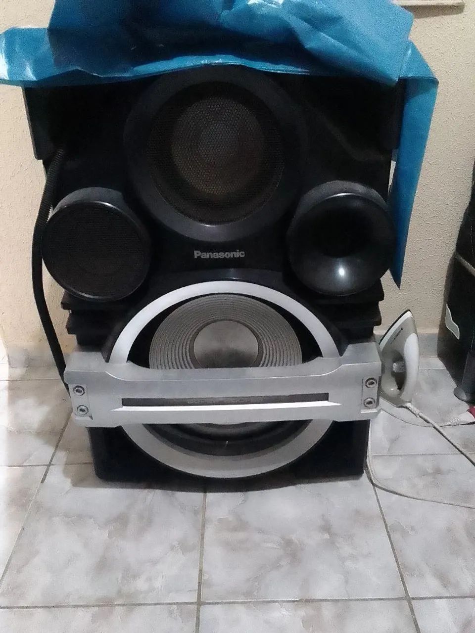 Caixa de som Panasonic Max 750