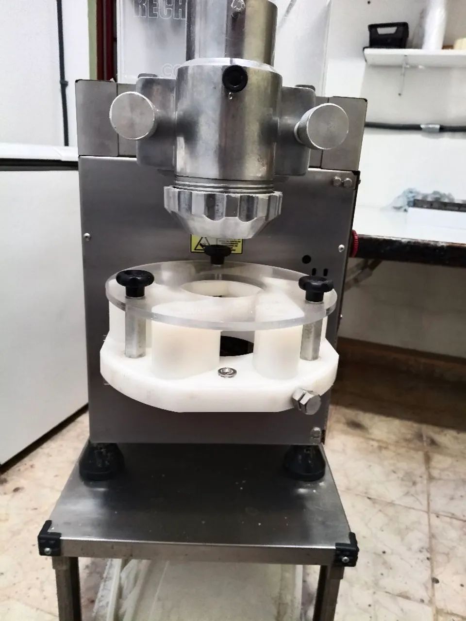 Vendo modeladora consultomac 5.5 turbo em bom estado - Foto 4