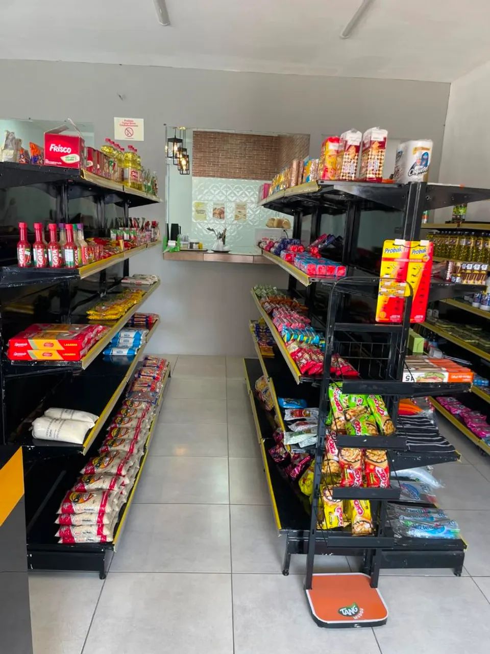Gôndolas centrais e de parede para lojas comerciais. - Foto 2