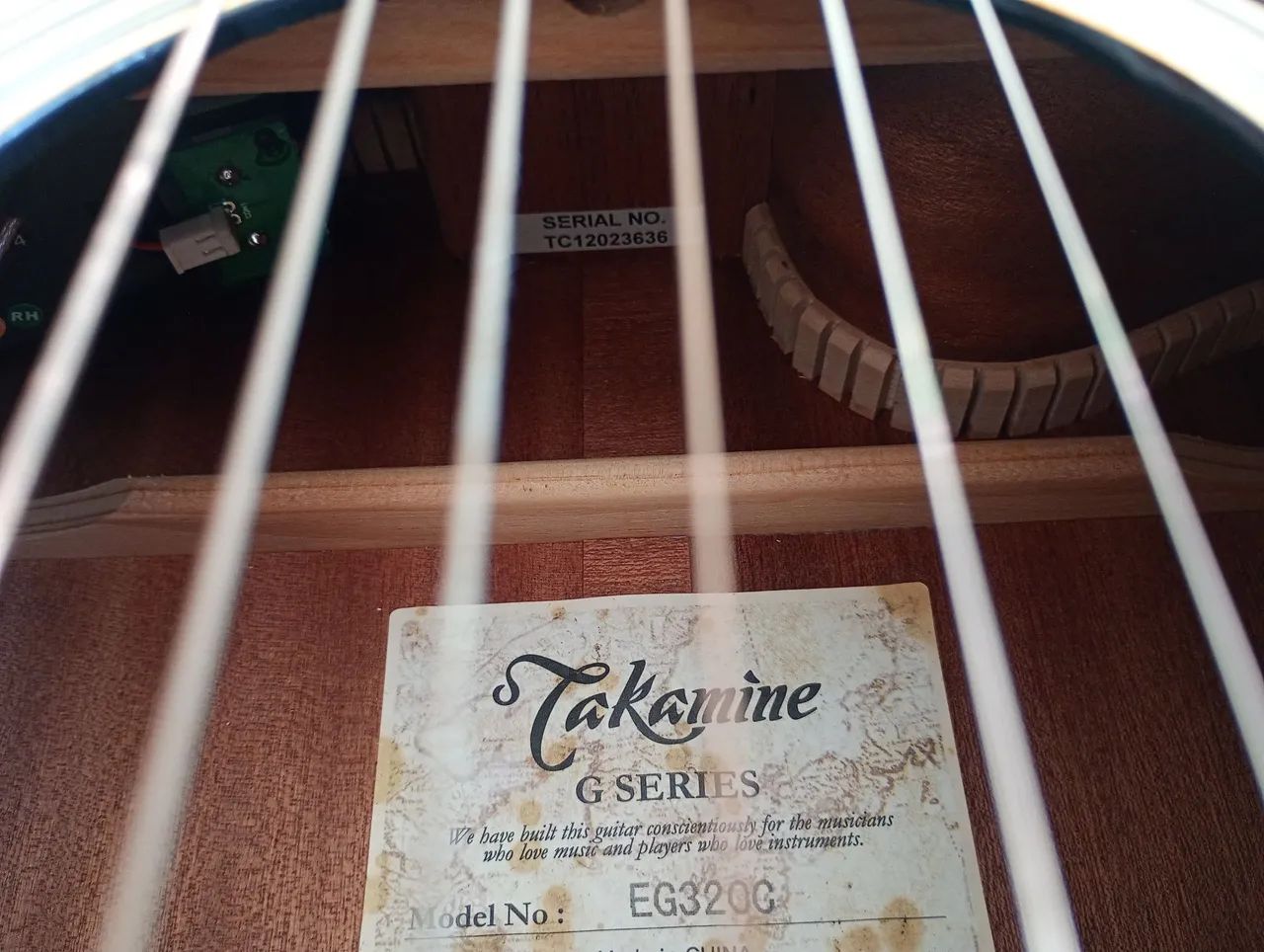 Violão Takamine EG320 - IMPECÁVEL  - Foto 2