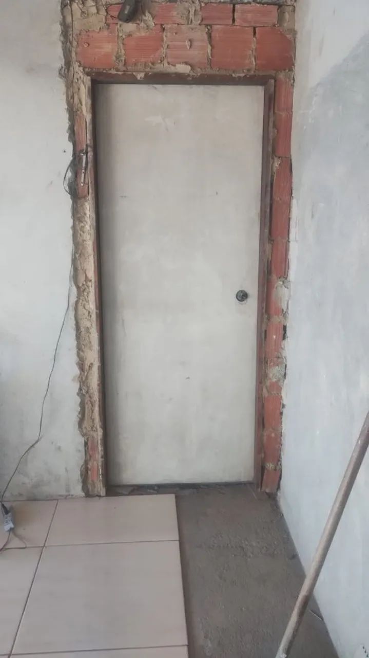 Porta de divisória Eucatex com caixonete