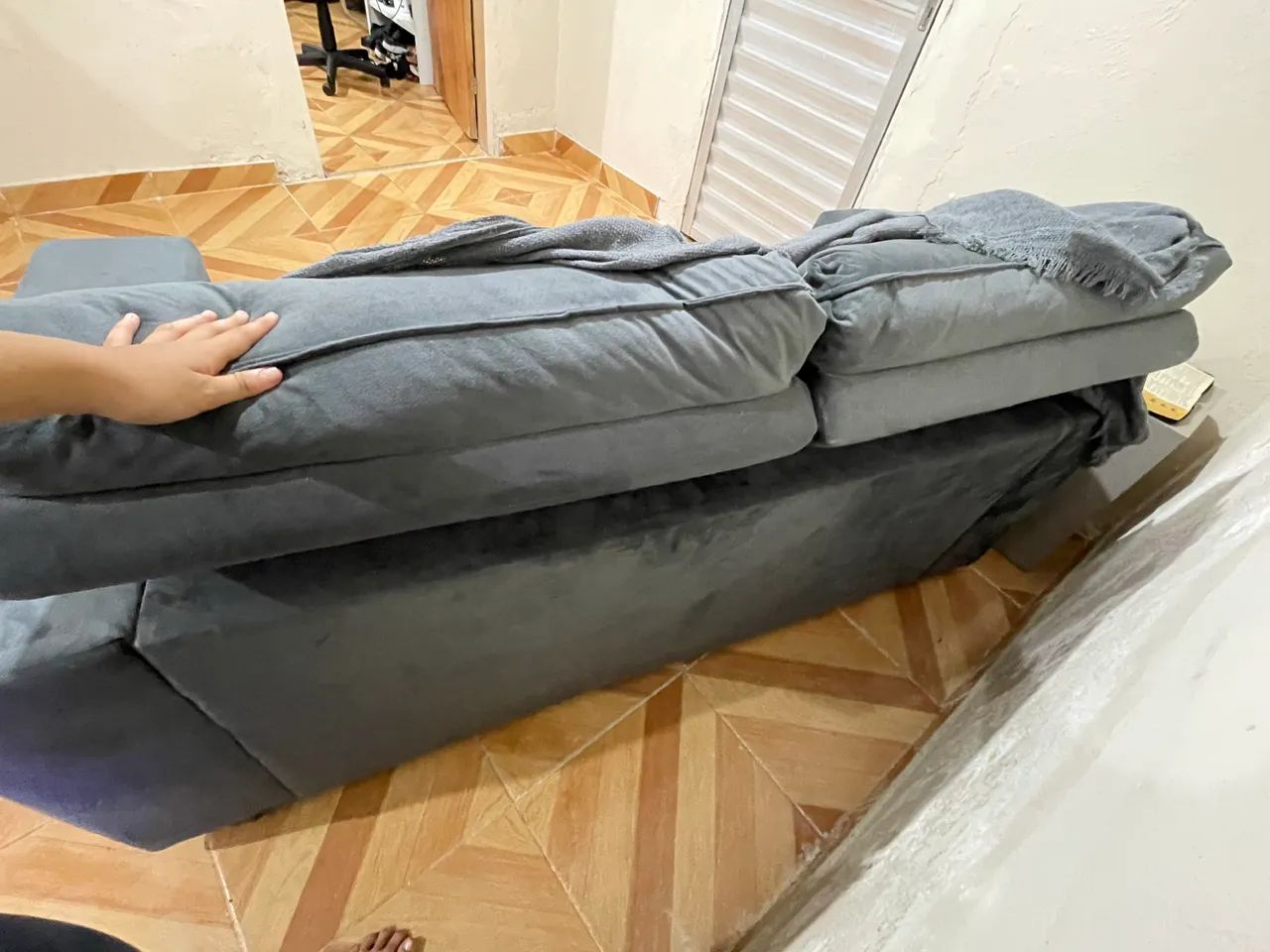 Sofá retrátil dois lugares469162018724925441